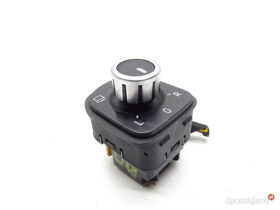 PRZEŁĄCZNIK REGULACJI LUSTEREK 5K0959565 VW osobowe Panele sterowania, przełączniki Panele sterowania, przełączniki
