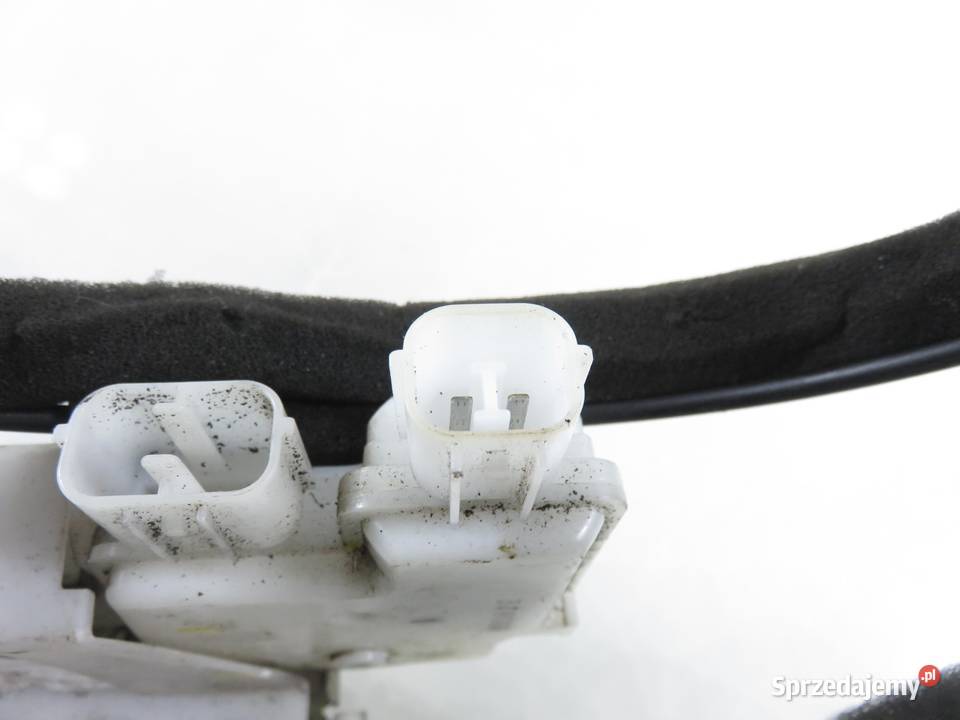 ZAMEK PRAWY TYLNY NISSAN PATHFINDER III