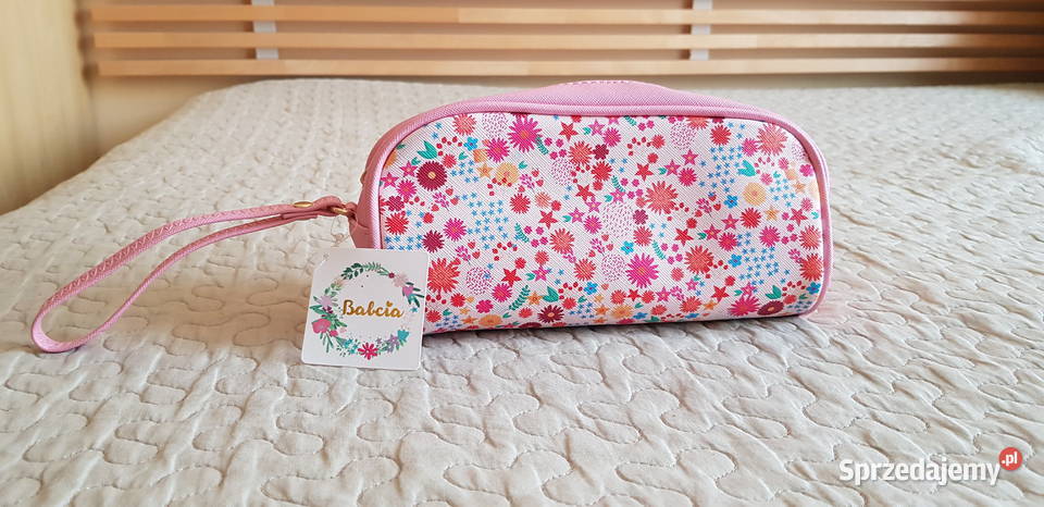 Nowa kosmetyczka Babci drobne kwiatki Warszawa