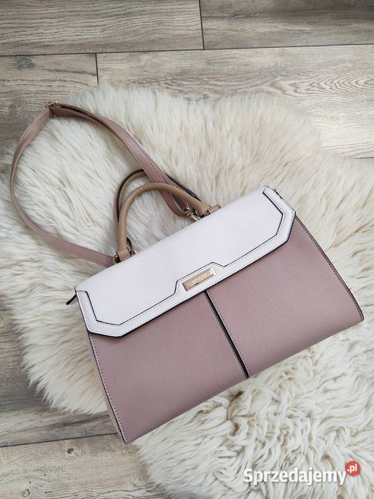 Piękna Beżowa torebka Kuferek River Island podkarpackie