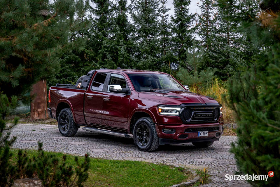 RAM 1500 Crew Cab Laramie 57 V8 HEMI Ropczyce