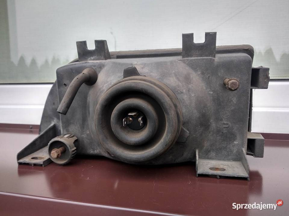 Polonez Caro lampa przednia prawa reflektor Lampy przednie Sieradz