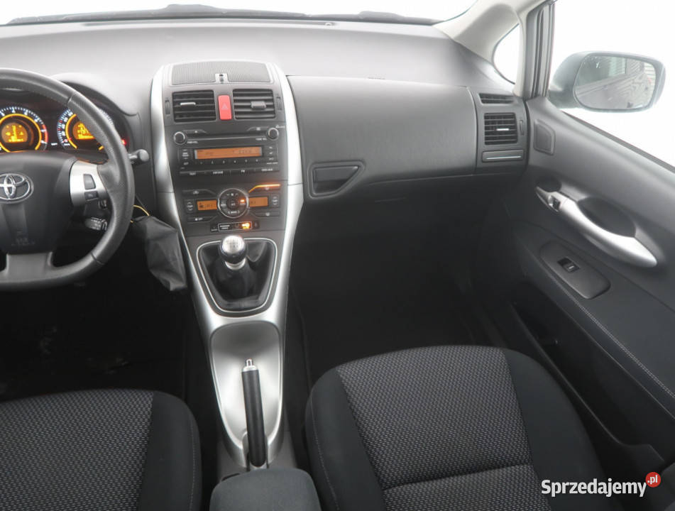 Toyota Auris 16 Valvematic isofix dolnośląskie Bielany Wrocławskie