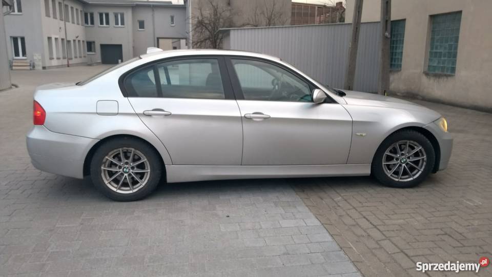 BMW E90 320i 4/5 Myślina