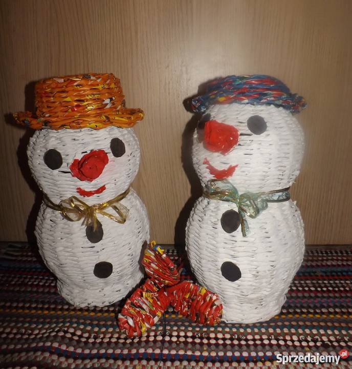 Koszyk bałwan w kapeluszu wiklina papierowa