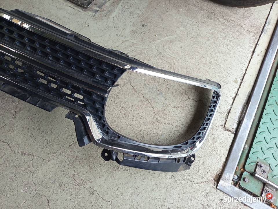 Suzuki ignis atrapa grill chrom orginalna osobowe Rzeszów