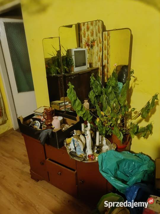 Toaletka 3 x jutro 3 lustra PRLvintage Boboszów