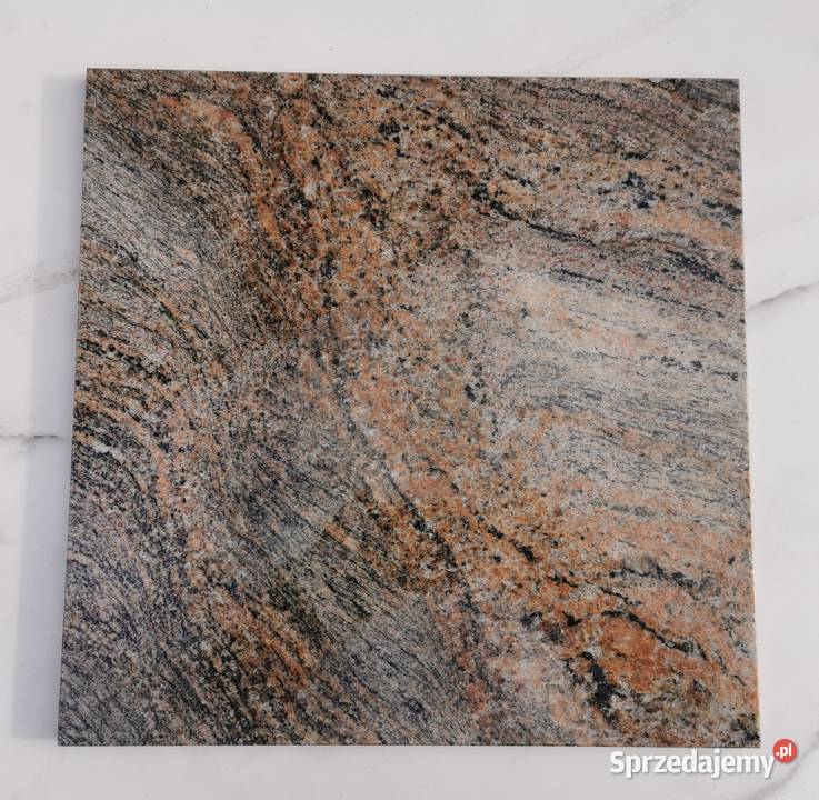 Płytki granitowe PARADISO BUSH 305x305x1 Poskwitów