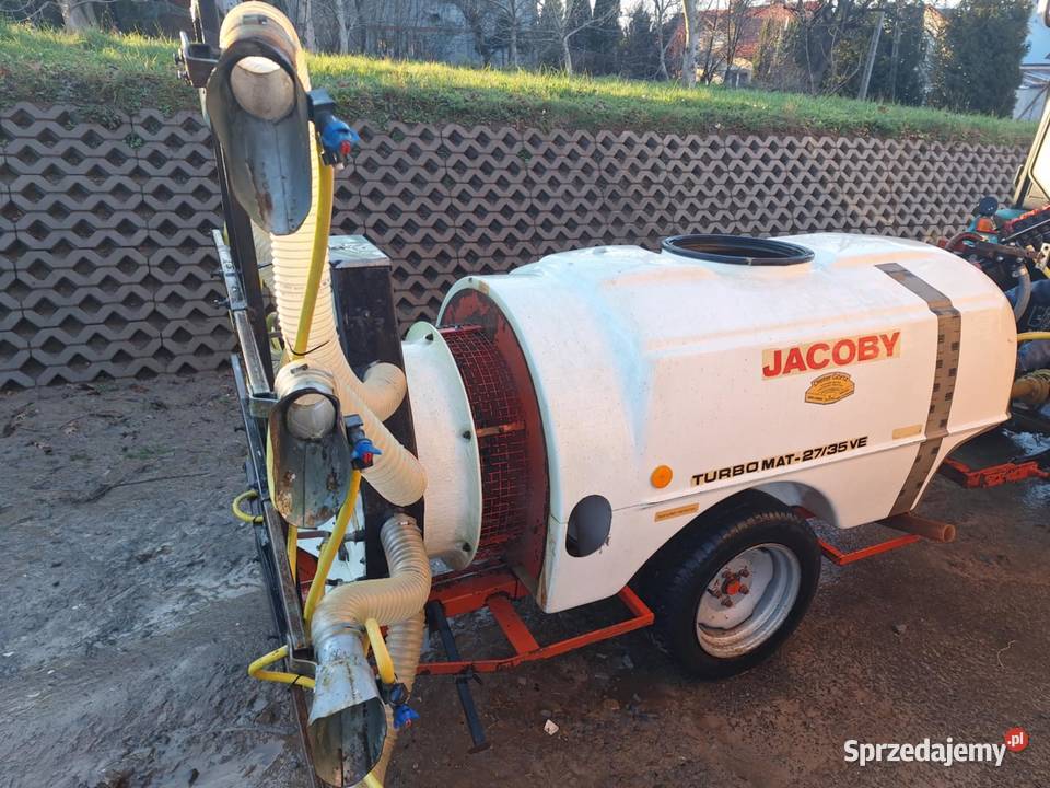 Opryskiwacz sadowniczy do porzeczek z przystawką Zaczepiane Kańczuga