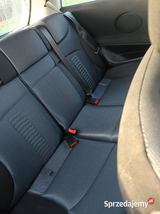 sprzedam samochód osobowy marki fiat stilo 1 6 kupiony w Polsce