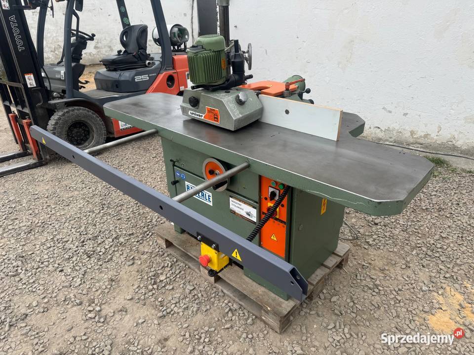 Frezarka dolnowrzecionowa BAUERLE z posuwem Kalwaria Zebrzydowska