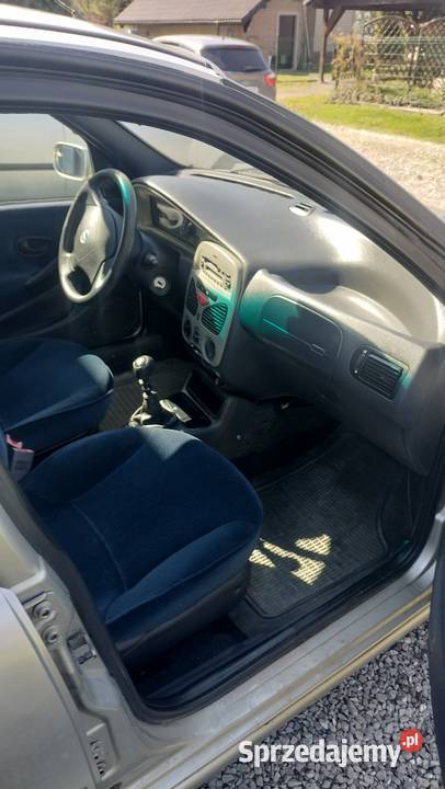 Fiata Albea 2003 14 benzyna 1400cm3 śląskie Wisła Wielka