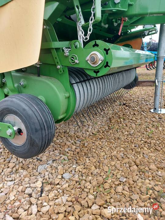 Prasa rolująca KRONE FORTIMA F1250 MC Rolujące (belujące)