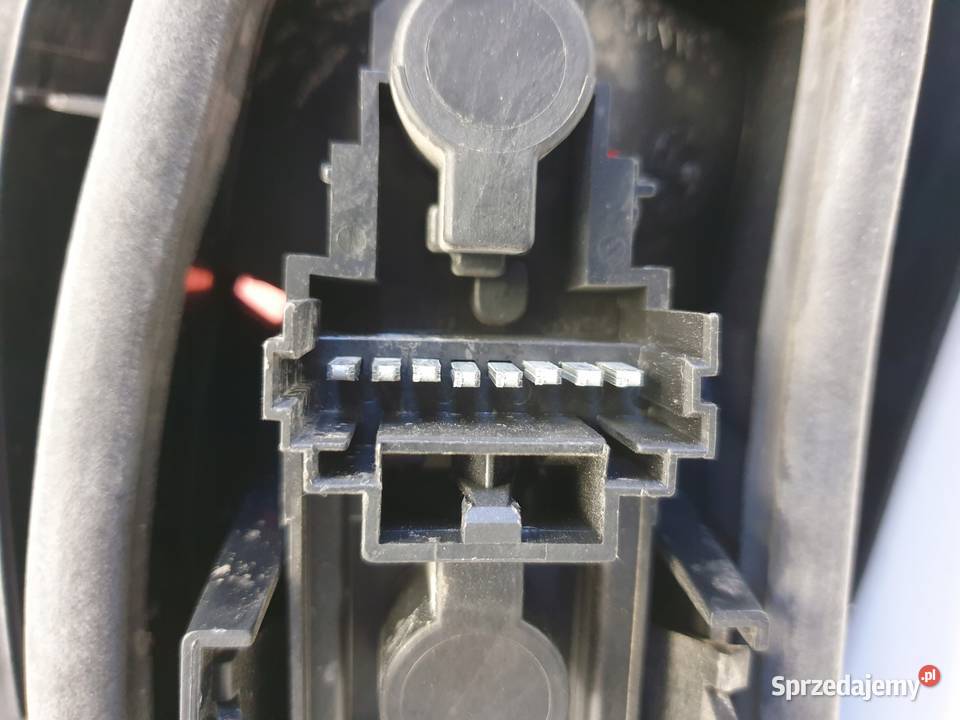 Renault Laguna I KOMBI LIFT TYLNA LAMPA LEWA TYŁ Janów