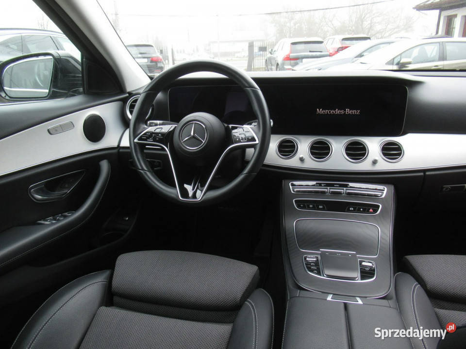 Mercedes E 220 BEZWYPADKOWY Pakiet AMG 4Matic Warszawa