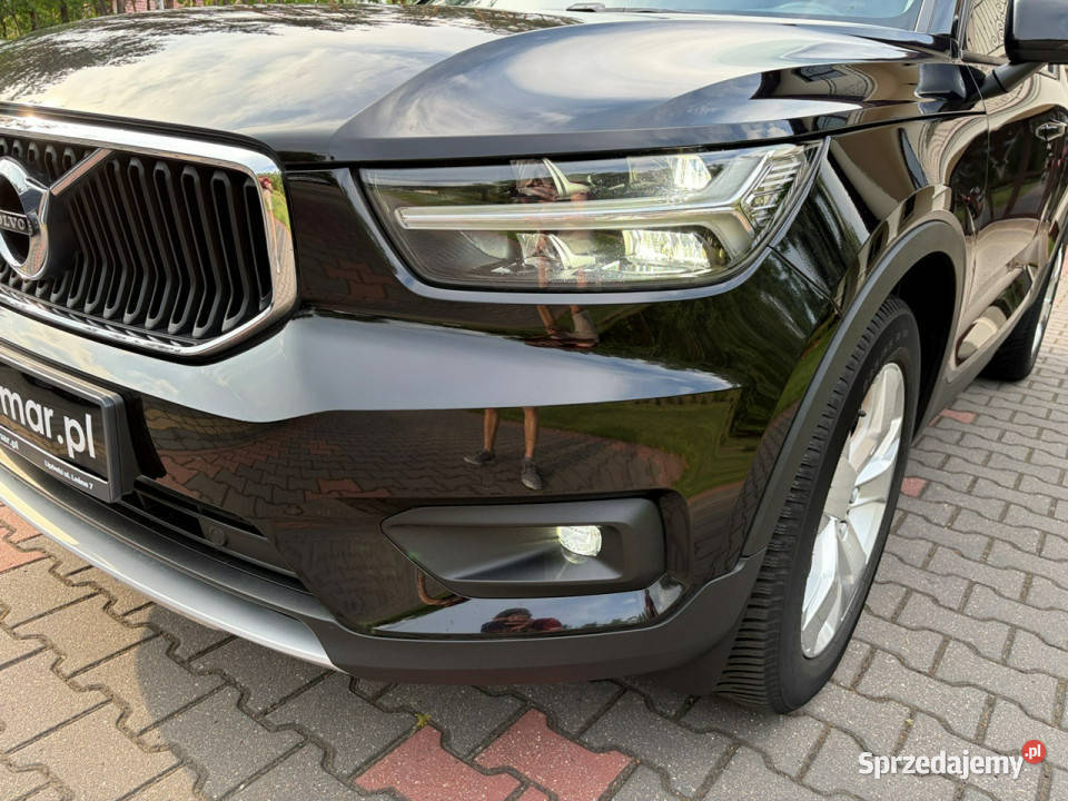Volvo XC 40 Podgrzewane fotele i kierownica Hak elektryczne lusterka Lipówki