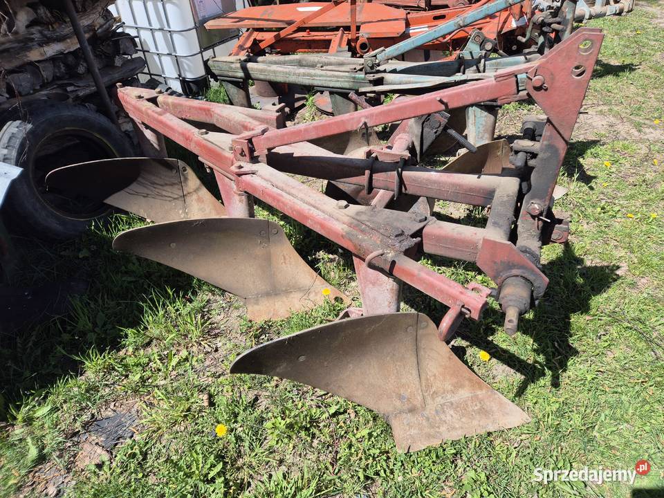 Pług 3 skibowy duży nieuszkodzony Bucze sprzedam