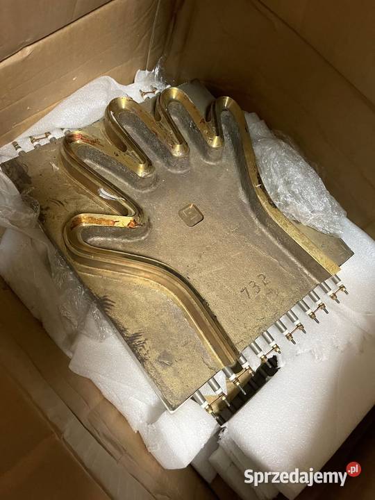 Linia do produkcji rękawic RUIAN QUEENSENSE sprzedam