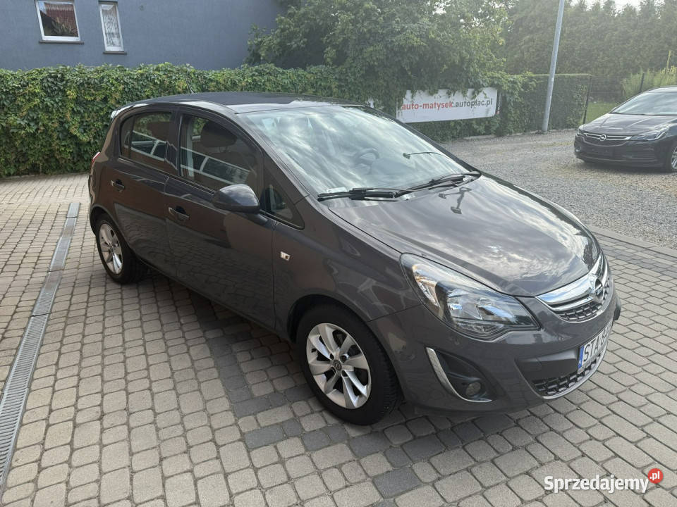 Opel Corsa 14 100 Klimatyzacja Koła lato zima D Rok produkcji 2014 śląskie Orzech