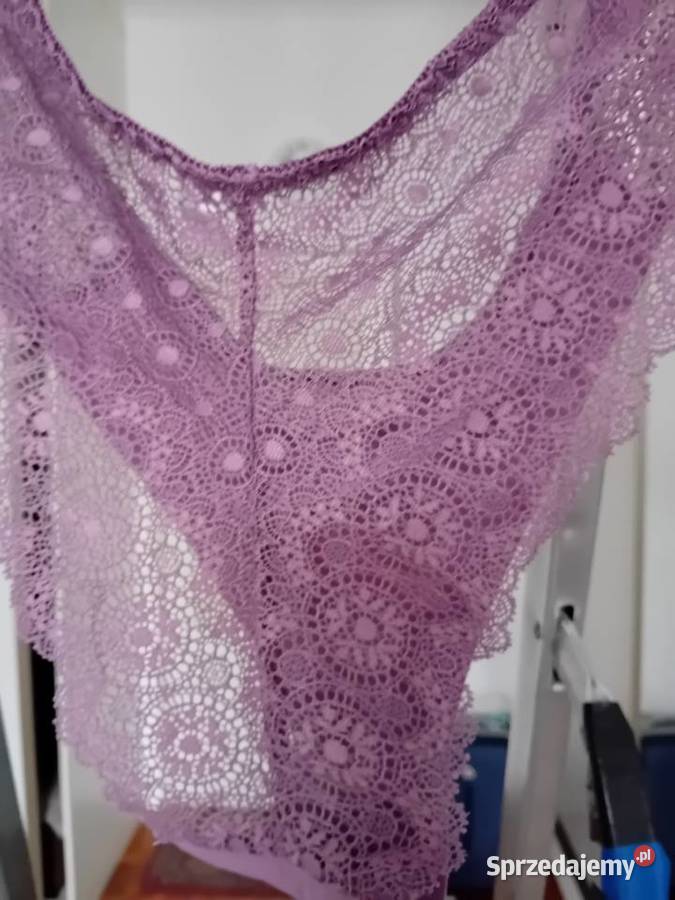 majteczki nieużywane z elegancką koronką Figi i stringi mazowieckie