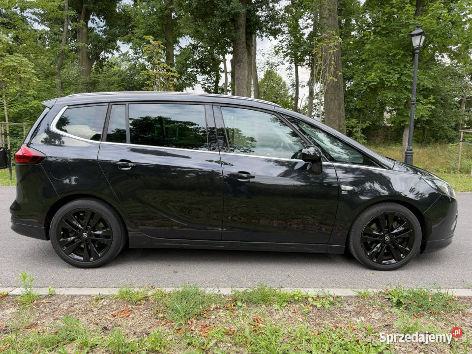 Opel Zafira OPC COSMO 20 CDTI 170 Navi Alu18 lakier metallic Zafira Józefkowo