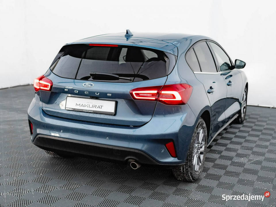 Ford Focus NO410AW10 EcoBoost Titanium X Podgrzf światła LED pomorskie