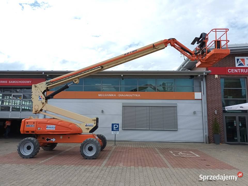 Podnośnik teleskopowy JLG M 600 J 326 podest Jasło sprzedam