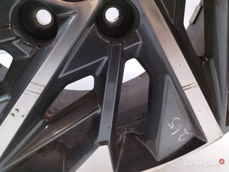 FELGA ALUMINIOWA R18 5X1143 ET51 OC 67MM