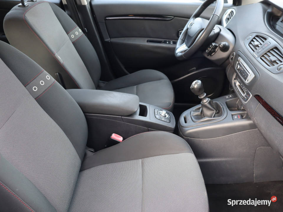 Renault Scenic 15 dCi