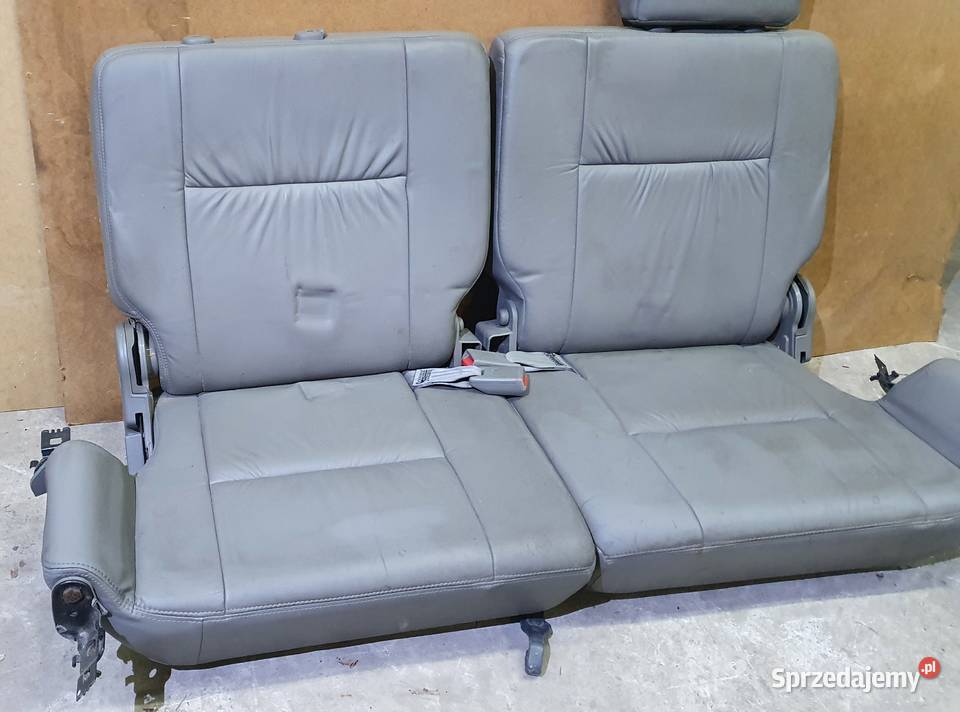 Fotel fotele Nissan Patrol Y61 trzeci rząd skóra Chocznia