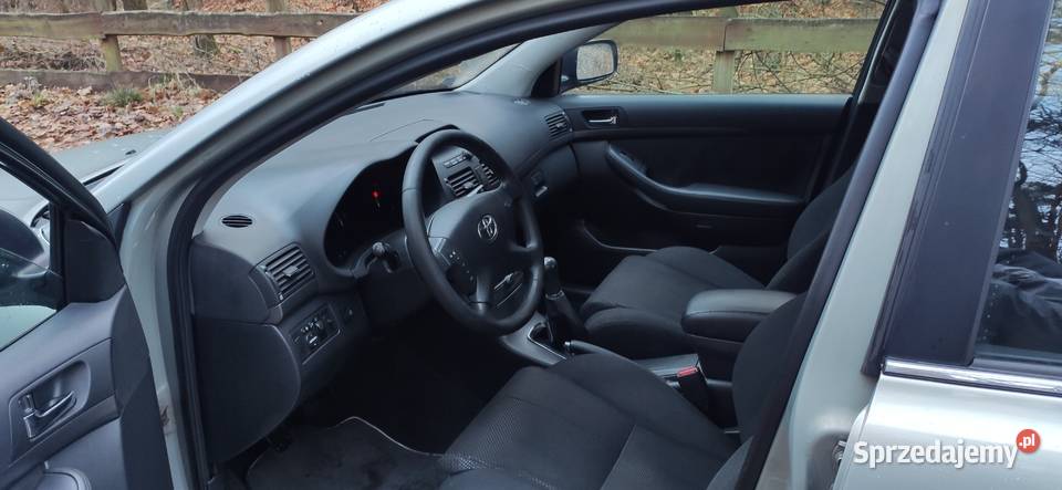 Toyota Avensis T25 18 BenLPG 2004r 8000PLN Avensis Toruń