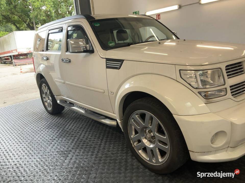 dodge nitro 40 4x4 Oleśnica