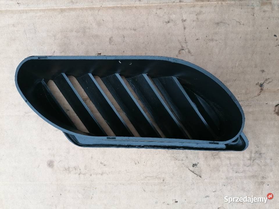 Nowy boczny wlot powietrza Fiat 126p Maluch opolskie Strzelce Opolskie