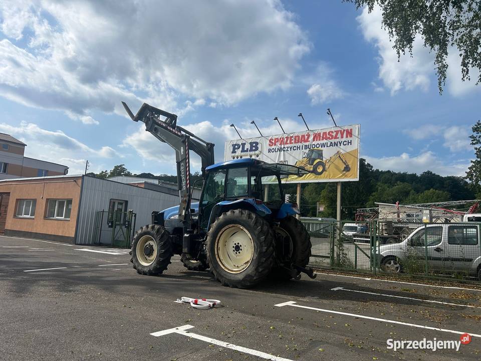 Ciągnik Holland TM 130 z ładowarką czołową TUR