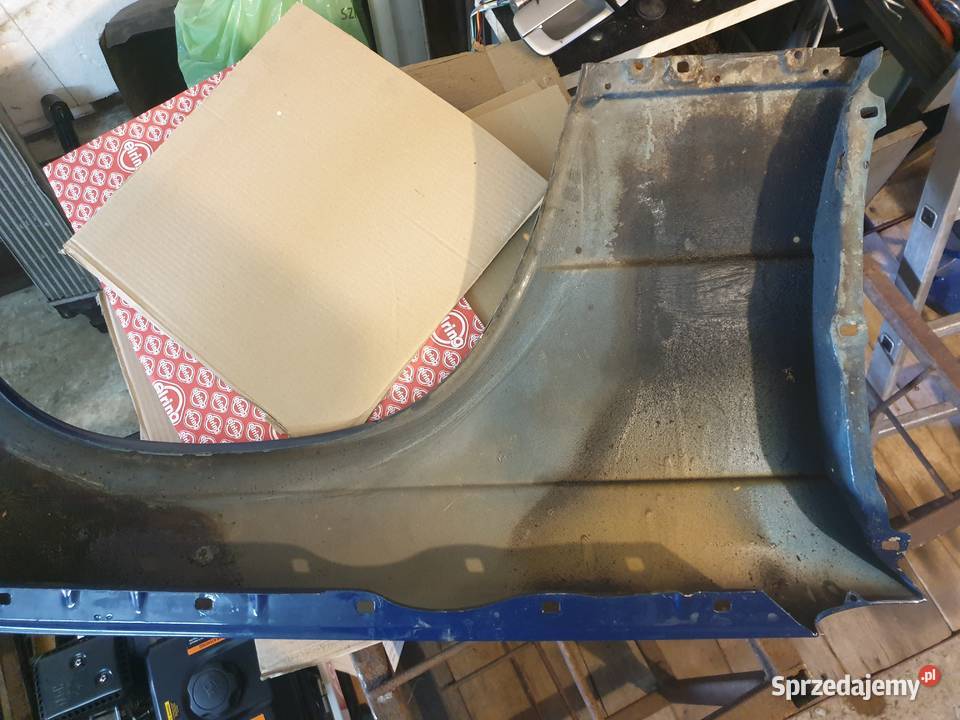 Błotnik lewy MercedesBenz W201 190 oryginał lubelskie Lublin