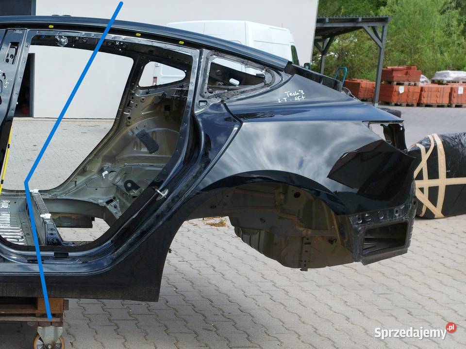 TESLA MODEL 3 LIFT 2024 HIGHLAND WANNA BŁOTNIKI