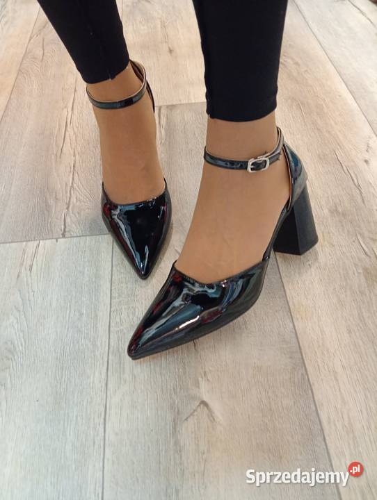 40 Czarne czółenka wieczorowe z zapięciem Nowe