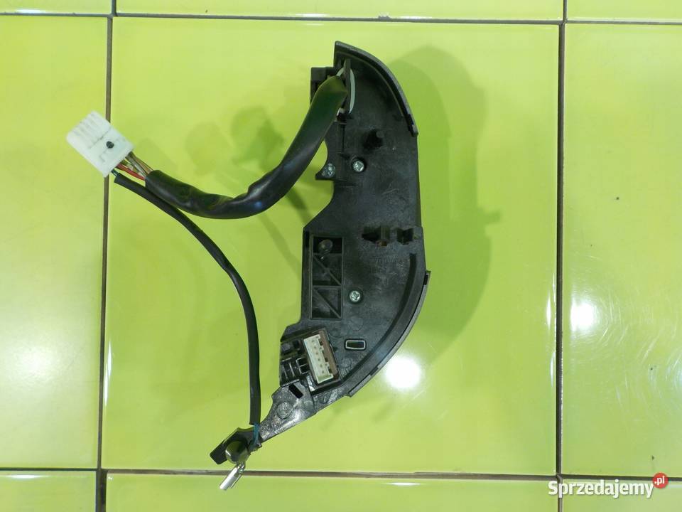 TOYOTA PRIUS II 15 VVTI 05r HB 5D przelaczniki osobowe Suków sprzedam