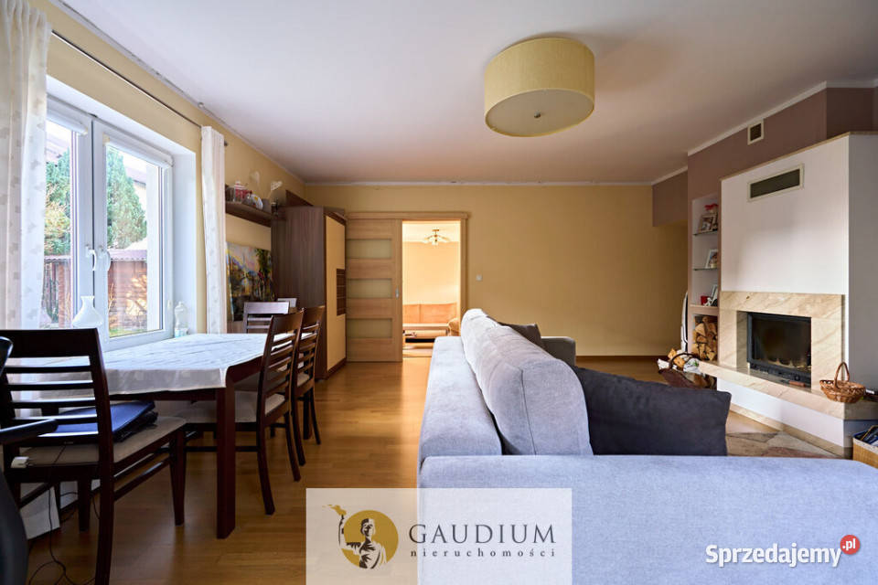 Kameralny dom w Rumi Rumia