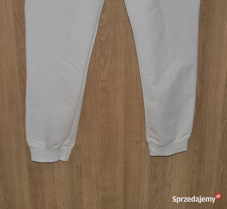Balenciaga świetne spodnie nowe 40 L Wrocław