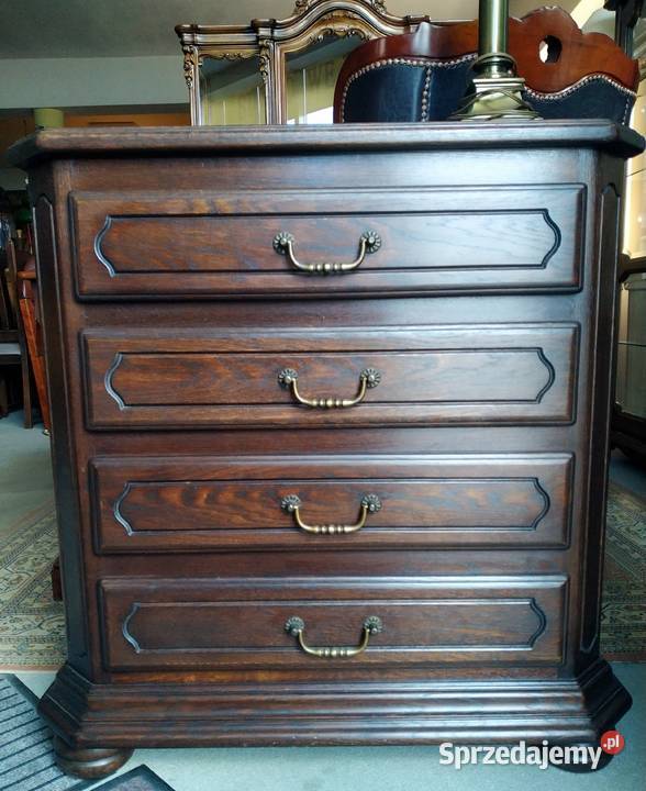 Dębowa komoda z szufladami sprzedam
