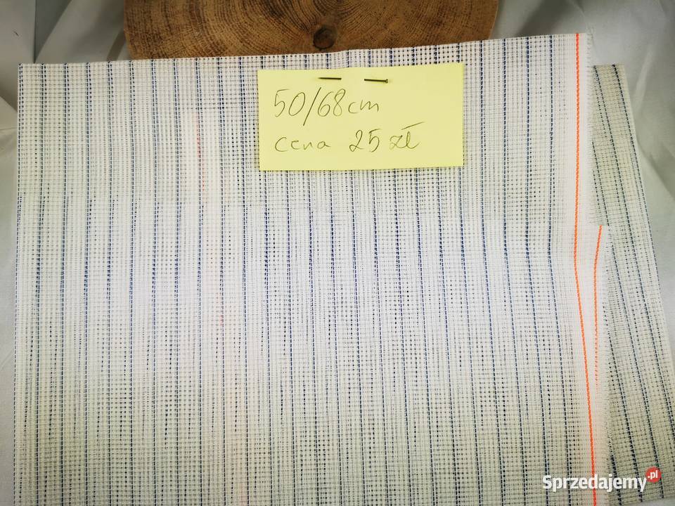 Kanwa do haftu w kuponachróżna wielkość rodzaj Wiśniowa