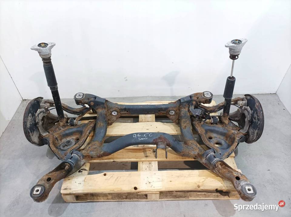 BELKA ZAWIESZENIA TYŁ QUATTRO 30 TDI AVANT Audi