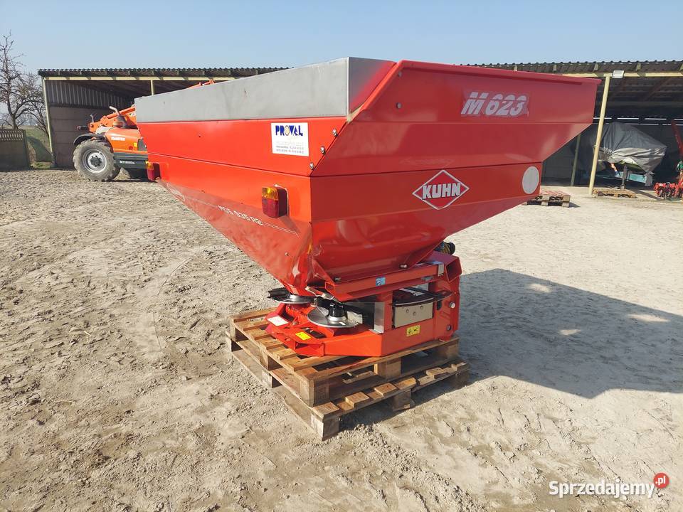 Rozsiewacz nawozów KUHN RAUCH mds 935 Rusko