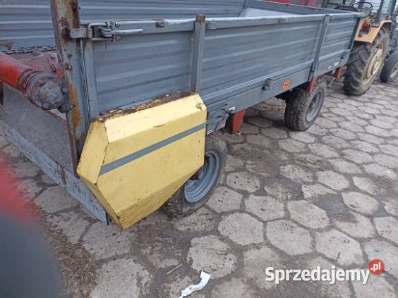 Rozrzutnik dwuosiowy prawie nowy Wisznice