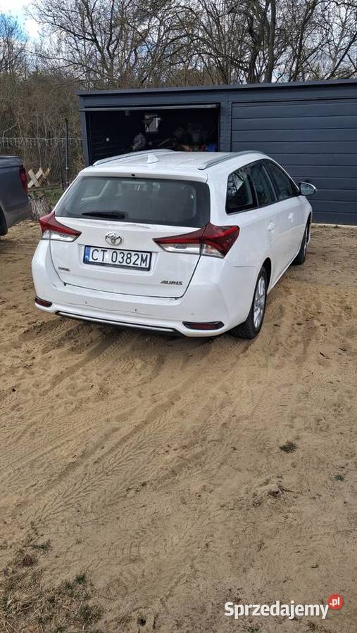 2015 Toyota Auris Golub-Dobrzyń
