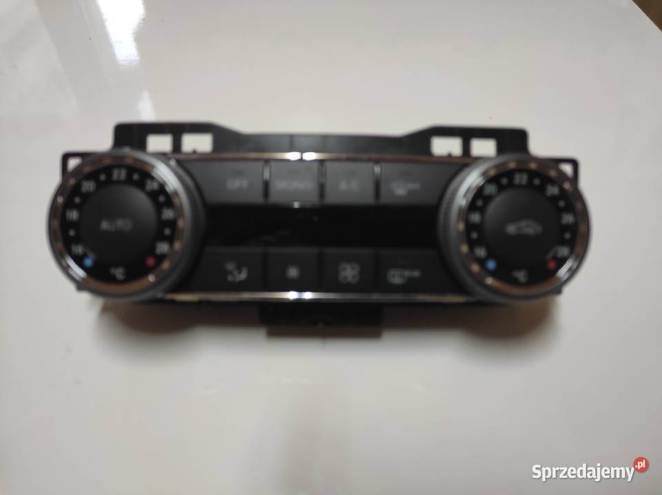 MERCEDES W204 PANEL KLIMATYZACJI A2048309885 Łobżenica