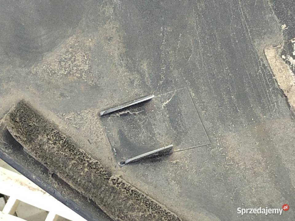 LISTWA KLAPY TYŁ VOLVO V40 Hatchback 31301301