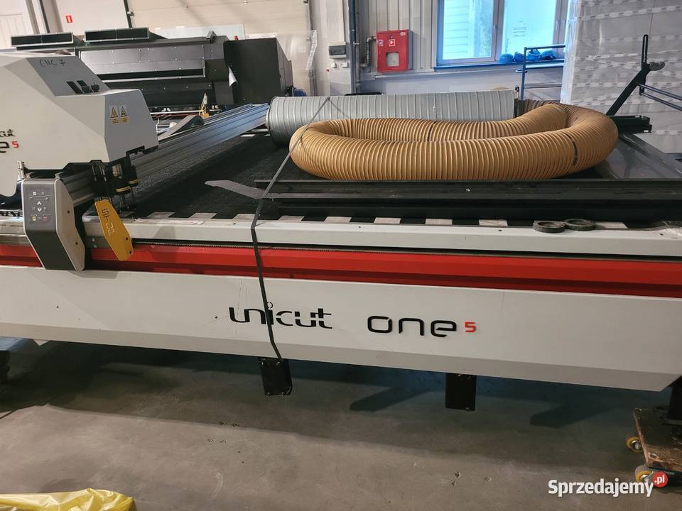 Cutter Unicut ONE5 2150 polskiej firmy Allcomp