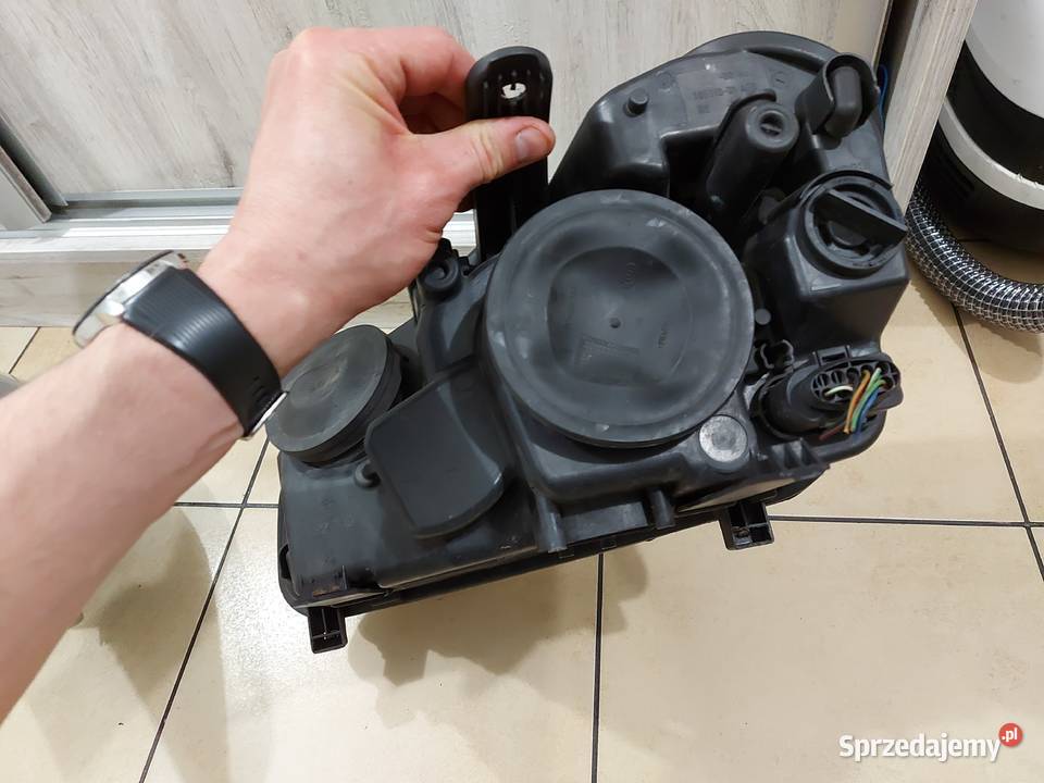 Lampa przednia prawa reflektor Ford C CMAX Lift prawe Lampy przednie Tychy